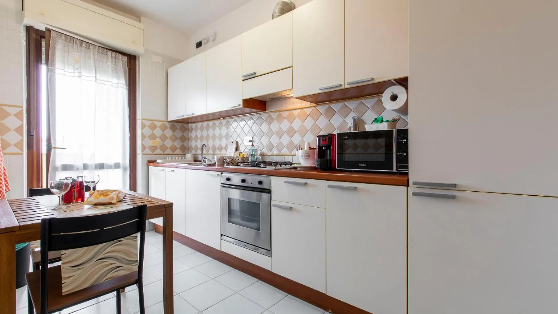 Alloggio Turistico- Suite Leonardo Fiumicino Apartment